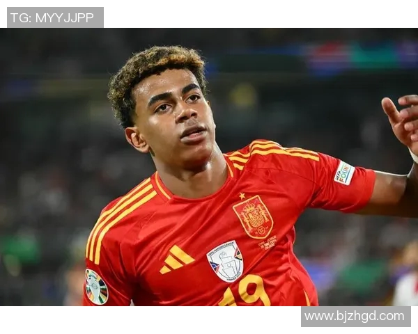 足球球星TD:从天才少年到世界足坛巨星的成长历程与辉煌成就